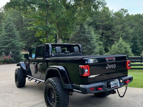 Used 2020 Jeep Gladiator Rubicon AWD/4WD image 5