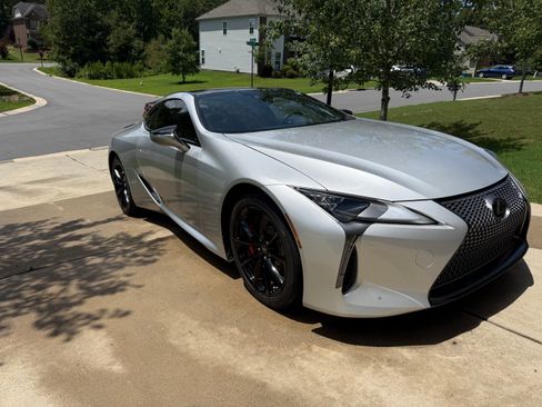 Used 2018 Lexus LC 500 Coupe w/ Touring Package RWD image 5