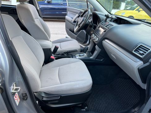 Used 2018 Subaru Forester 2.5i w/ Alloy Wheel Package image 6