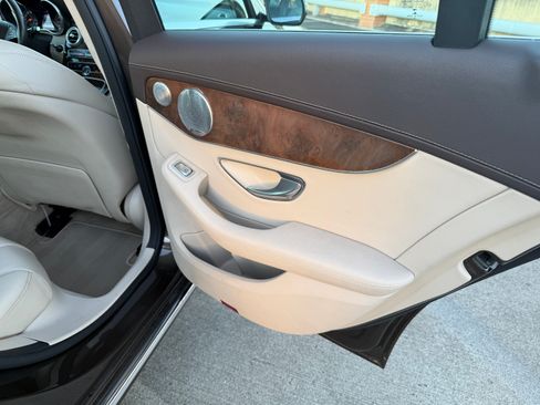 Used 2017 Mercedes-Benz C 300 Sedan image 20