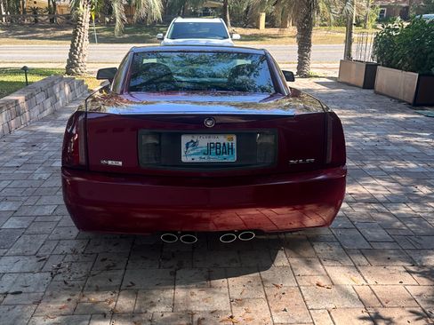 Used 2006 Cadillac XLR image 8