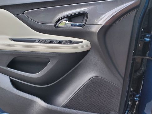 Used 2019 Buick Encore Preferred image 31