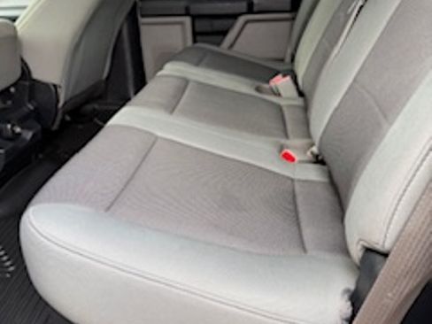 Used 2015 Ford F150 XL w/ Equipment Group 101A Mid image 11