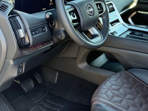 Used 2026 Nissan Armada Platinum Reserve AWD/4WD image 22