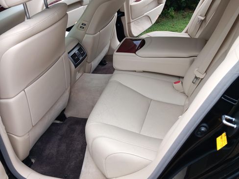 Used 2011 Lexus LS 460 image 28
