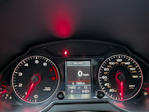 Used 2011 Audi Q5 2.0T Premium Plus image 13