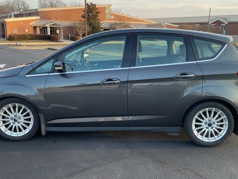 Used 2015 Ford C-MAX SEL w/ Equipment Group 302A image 10