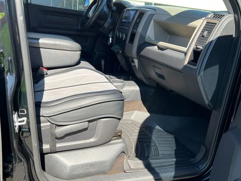 Used 2012 RAM 2500 ST w/ Chrome Appearance Group AWD/4WD image 11