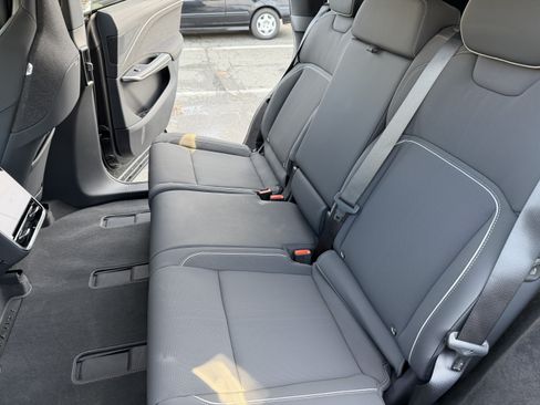 Used 2026 Lucid Gravity Grand Touring image 26