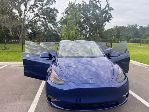 Used 2023 Tesla Model Y Long Range AWD/4WD image 27