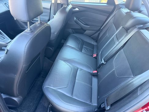 Used 2015 Ford Focus SE w/ Equipment Group 201A image 14