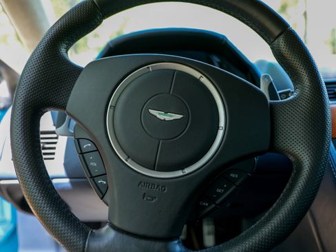 Used 2009 Aston Martin V8 Vantage Coupe RWD image 9