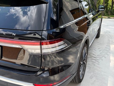 Used 2020 Lincoln Aviator Reserve w/ Equipment Group 202A AWD/4WD image 4