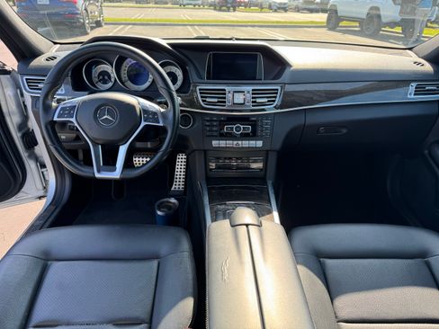 Used 2014 Mercedes-Benz E 350 Sedan image 13