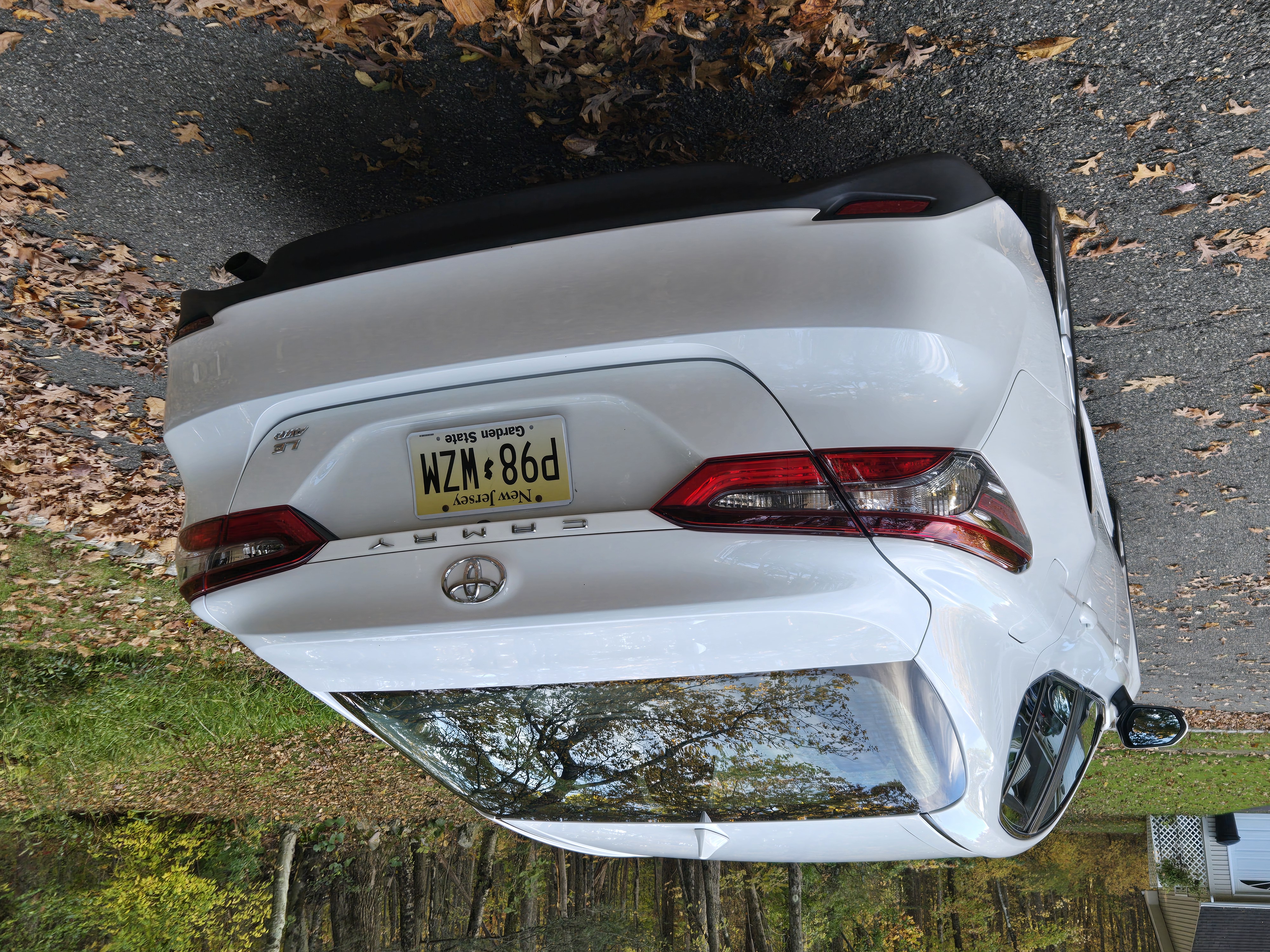 Used 2023 Toyota Camry LE AWD/4WD image 4