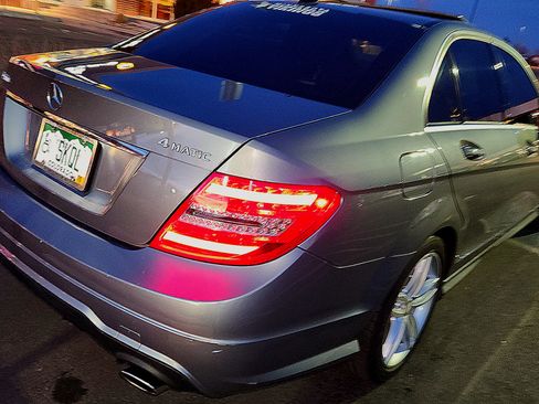 Used 2012 Mercedes-Benz C 300 4MATIC Sedan image 16