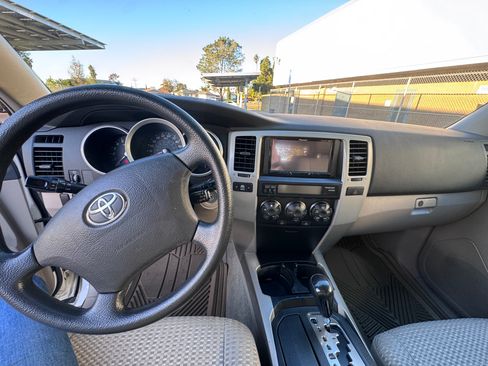Used 2007 Toyota 4Runner Sport image 10
