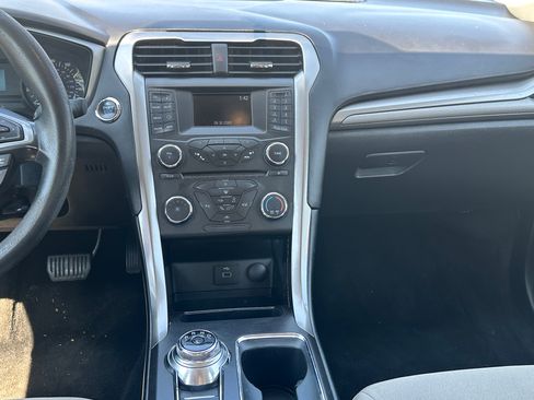 Used 2018 Ford Fusion S image 12