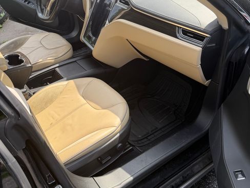 Used 2014 Tesla Model S 60 RWD image 4