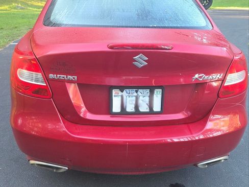 Used 2013 Suzuki Kizashi SE image 5