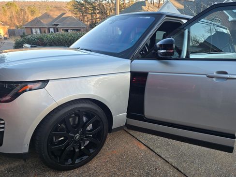 Used 2020 Land Rover Range Rover HSE image 5
