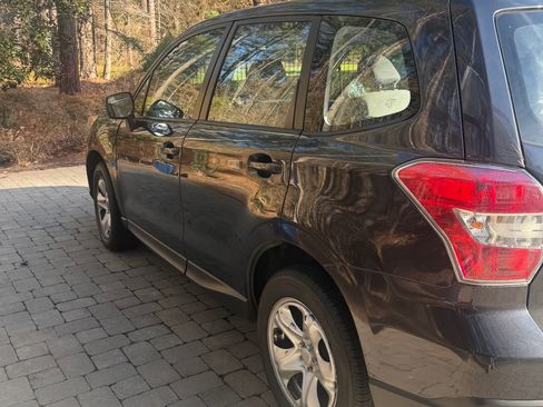 Used 2016 Subaru Forester 2.5i image 5