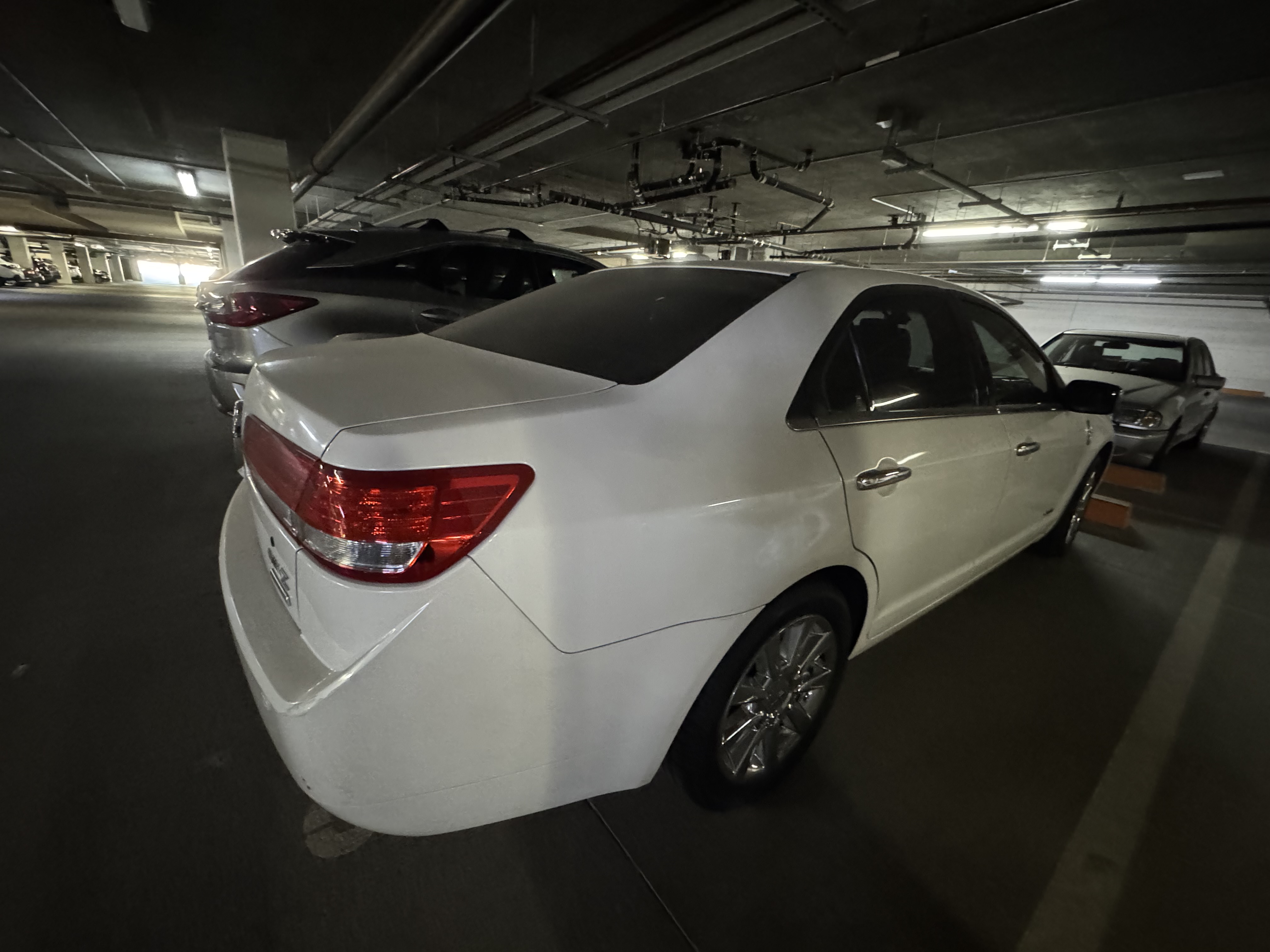 Used 2011 Lincoln MKZ Hybrid w/ 202A Rapid Spec Order Code FWD image 12