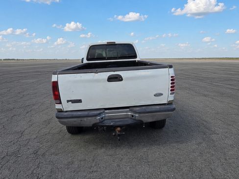 Used 2001 Ford F350 2WD Crew Cab DRW Super Duty image 1