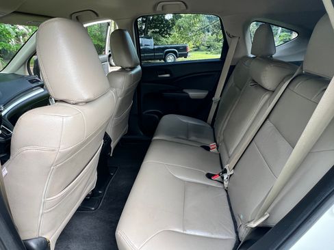 Used 2016 Honda CR-V LX image 4