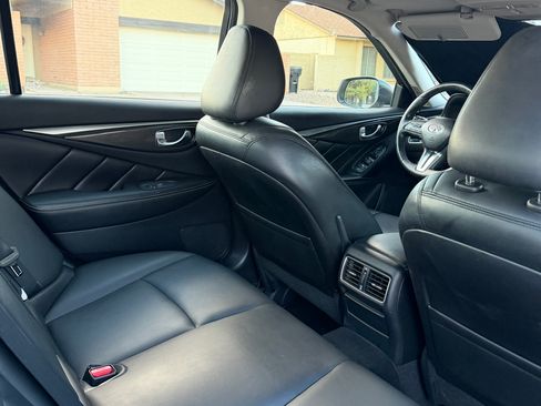 Used 2018 INFINITI Q50 Luxe RWD image 11
