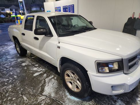 Used 2011 Dodge Dakota Big Horn w/ Trailer Tow Group image 2