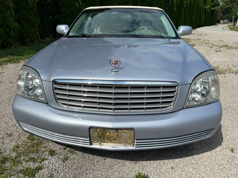 Used 2004 Cadillac De Ville w/ Equipment Group FWD image 5