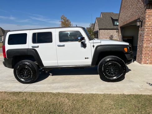 Used 2008 HUMMER H3 Alpha AWD/4WD image 2