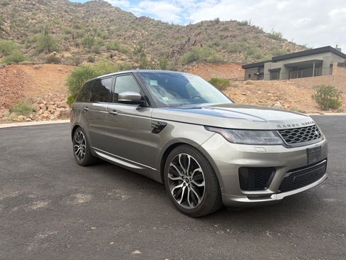 Used 2019 Land Rover Range Rover Sport Supercharged AWD/4WD image 9
