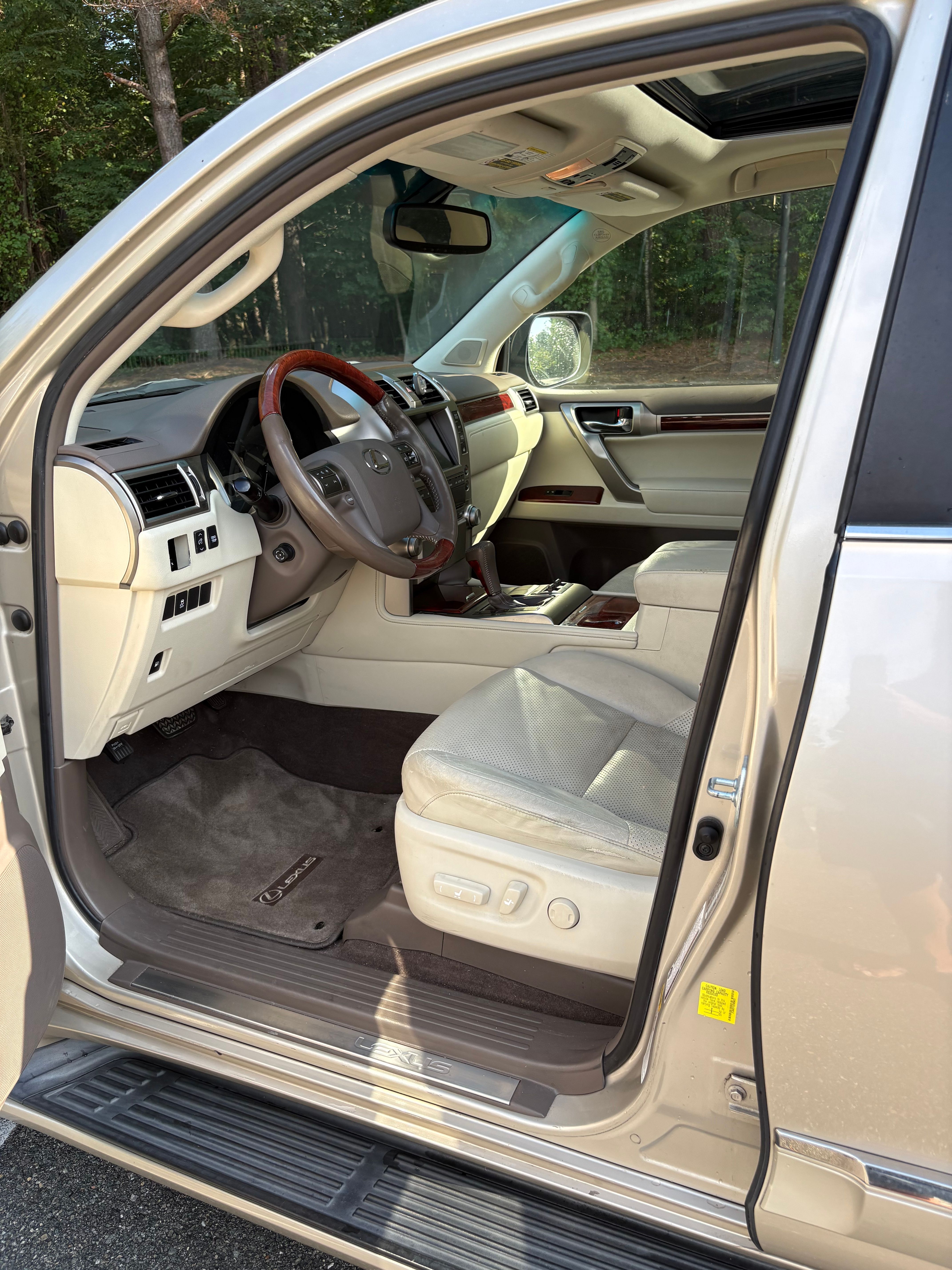 Used 2013 Lexus GX 460 w/ Comfort Plus Pkg AWD/4WD image 10