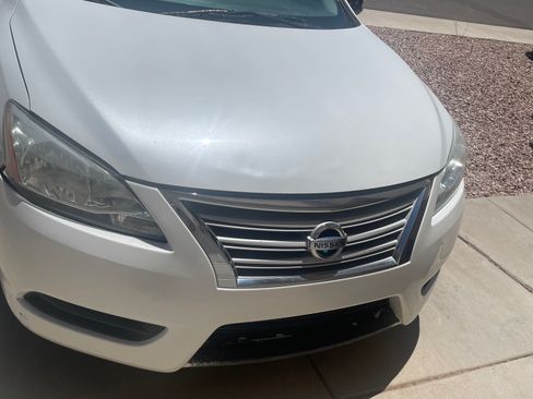 Used 2015 Nissan Sentra SV FWD image 1