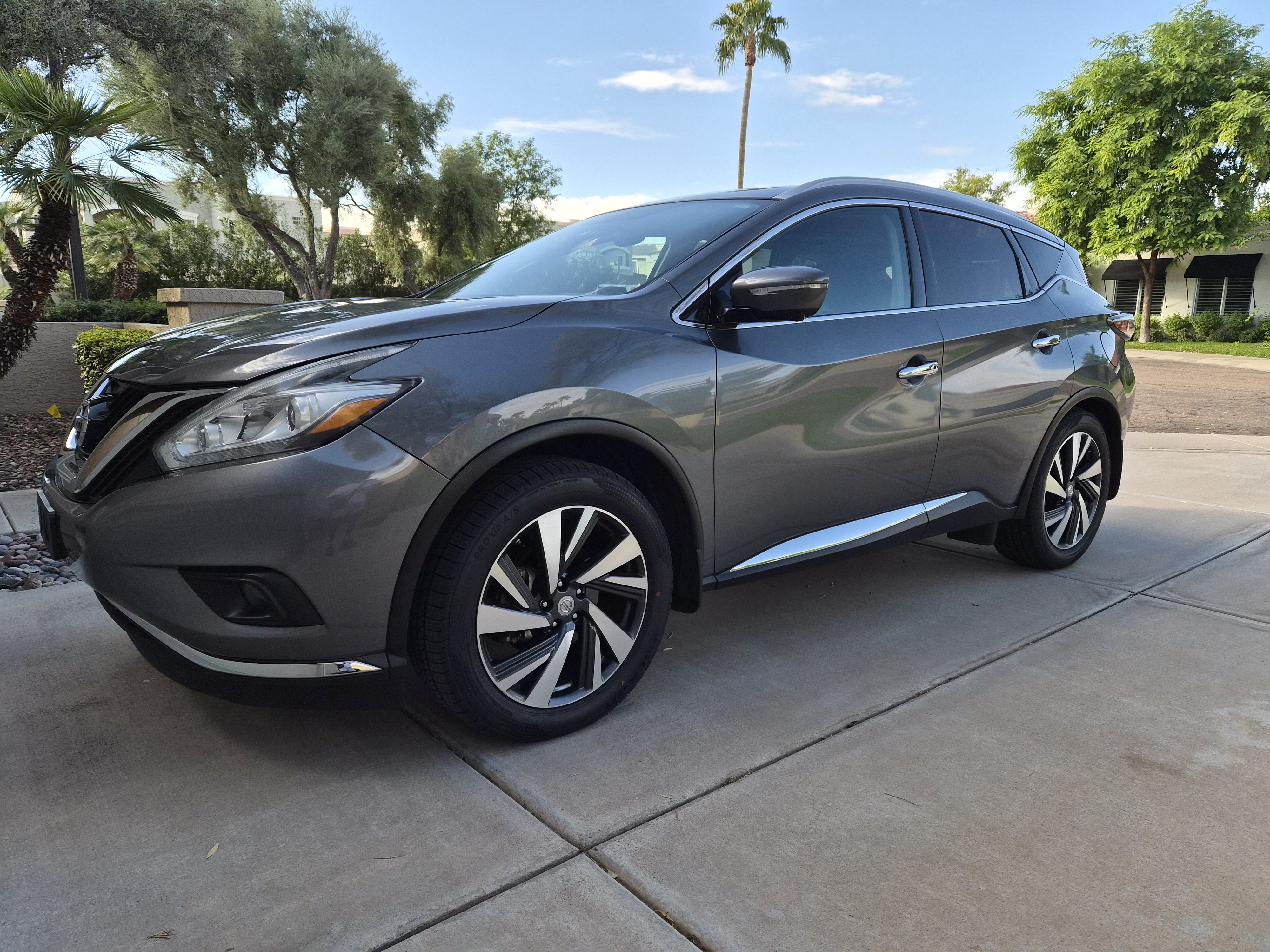 Used 2015 Nissan Murano Platinum w/ Platinum Technology Package AWD/4WD image 1