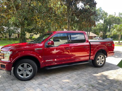 Used 2018 Ford F150 Lariat w/ Equipment Group 502A Luxury image 5