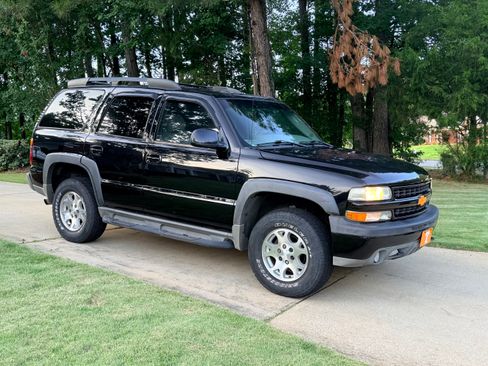 Used 2003 Chevrolet Tahoe Z71 AWD/4WD image 1