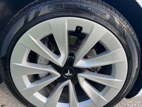 Used 2022 Tesla Model 3 image 29