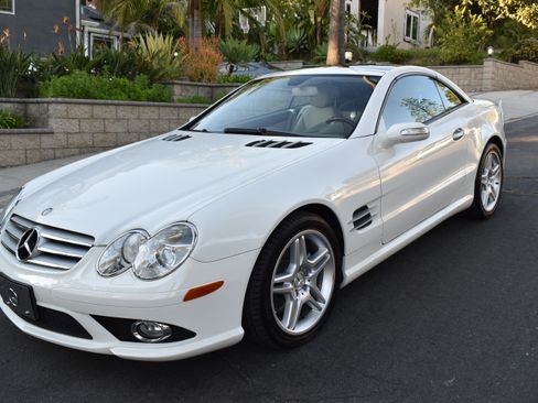 Used 2008 Mercedes-Benz SL 550 image 1