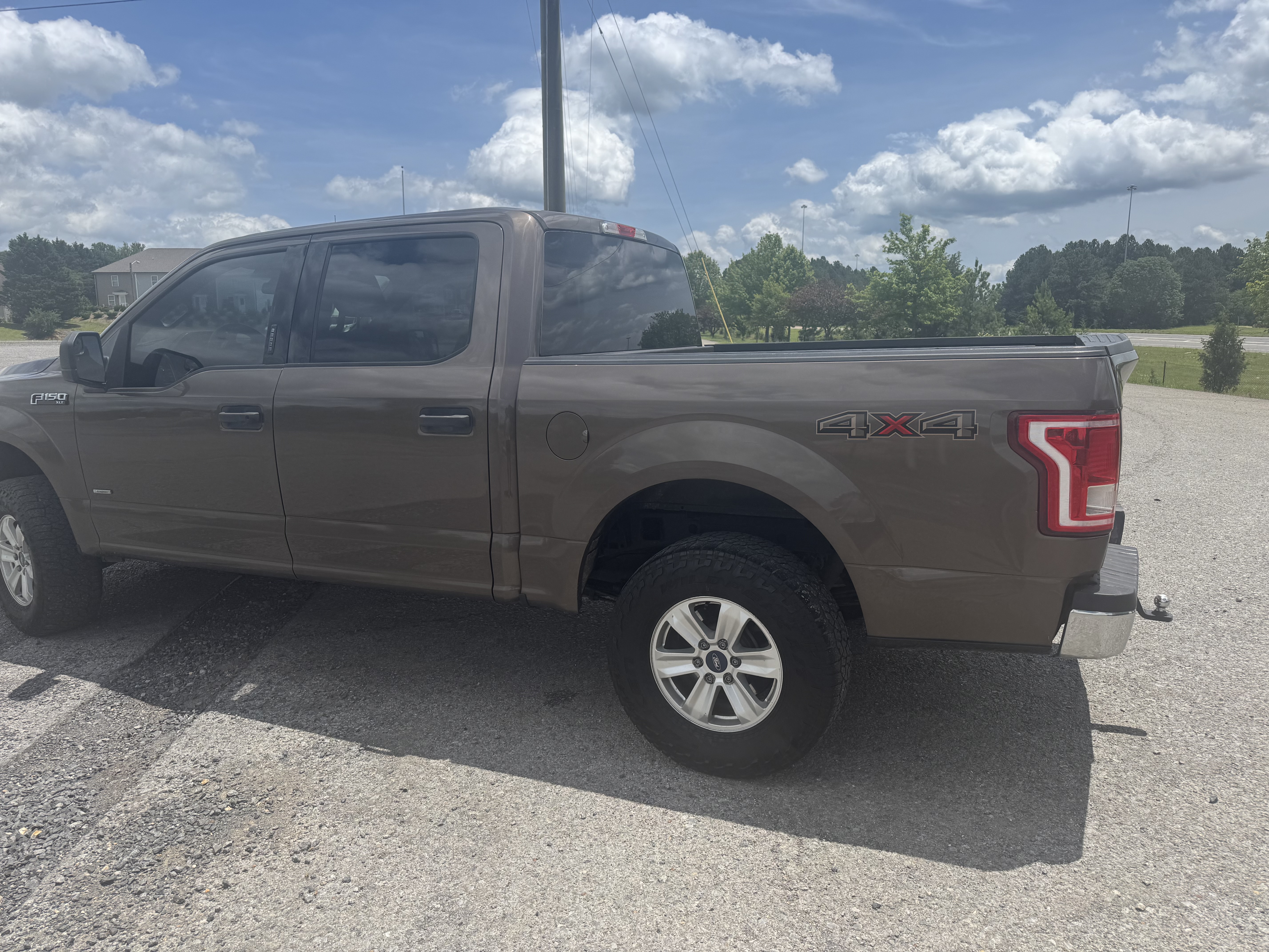 Used 2016 Ford F150 XLT AWD/4WD image 5