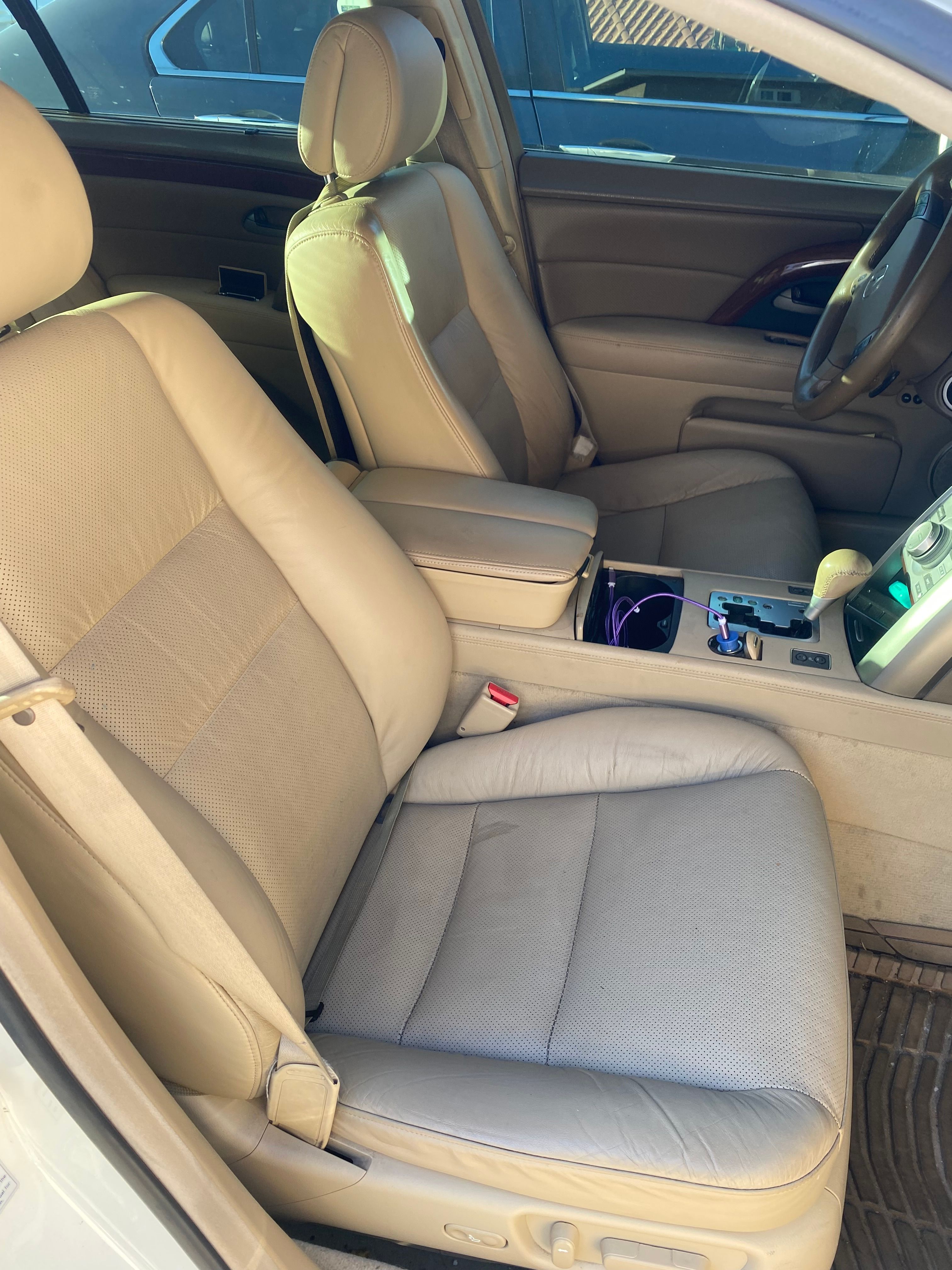 Used 2005 Acura RL AWD/4WD image 2