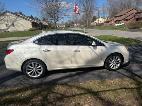 Used 2013 Buick Verano Convenience image 1