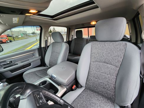 Used 2016 RAM 3500 Big Horn w/ Black Appearance Group image 15