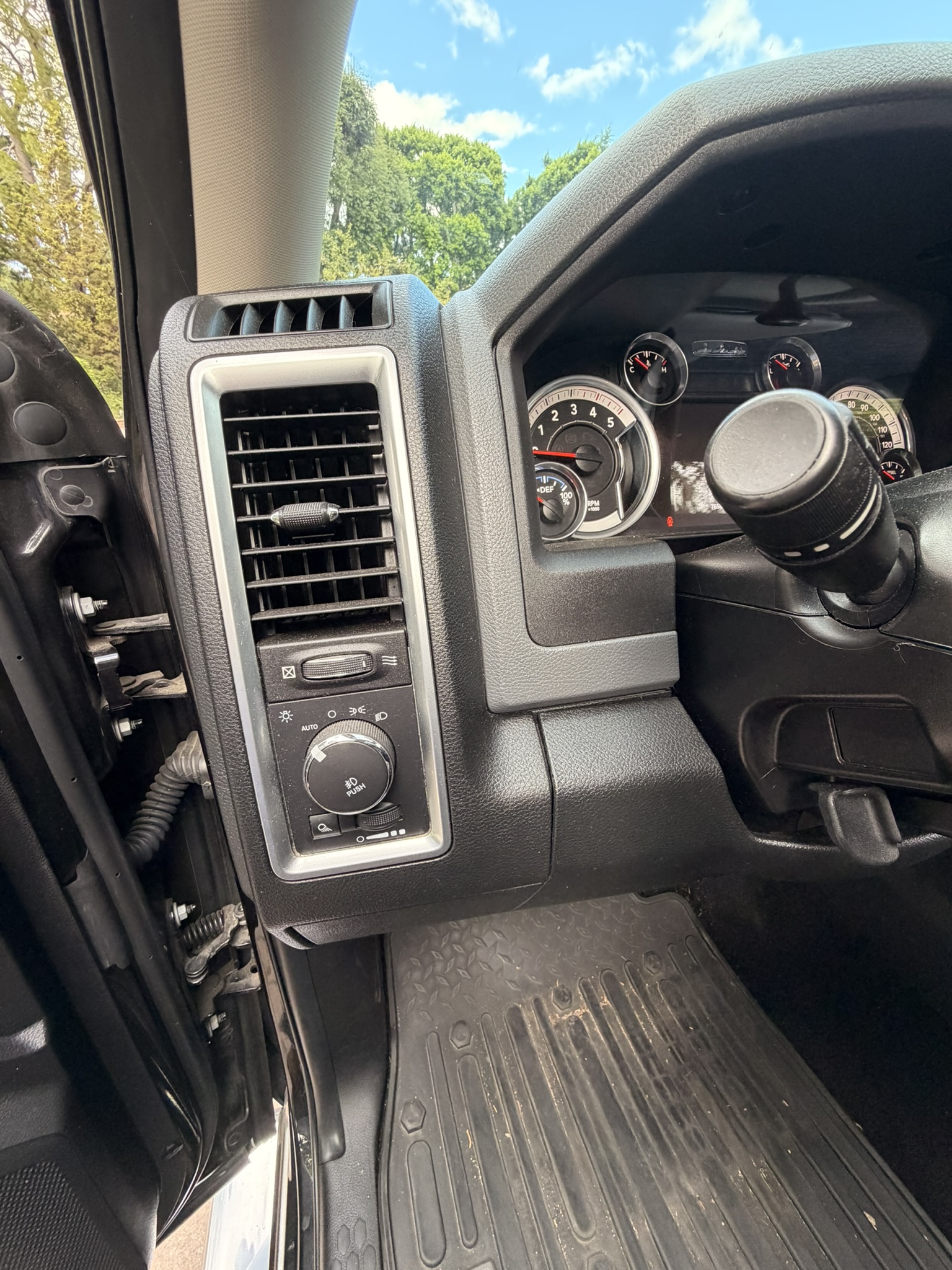 Used 2016 RAM 2500 Outdoorsman AWD/4WD image 8