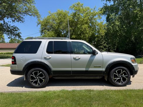 Used 2008 Ford Explorer XLT AWD/4WD image 5