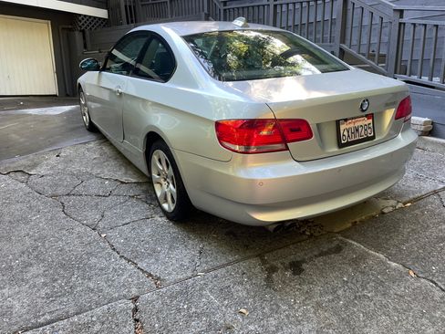 Used 2009 BMW 328i xDrive Coupe AWD/4WD image 10