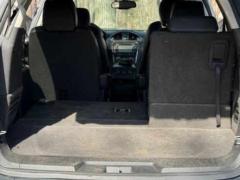 Used 2013 Buick Enclave Leather image 12