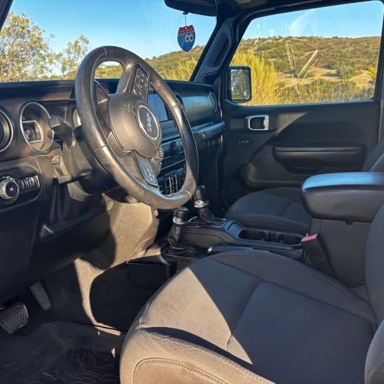 Used 2019 Jeep Wrangler Unlimited Sport S AWD/4WD image 11